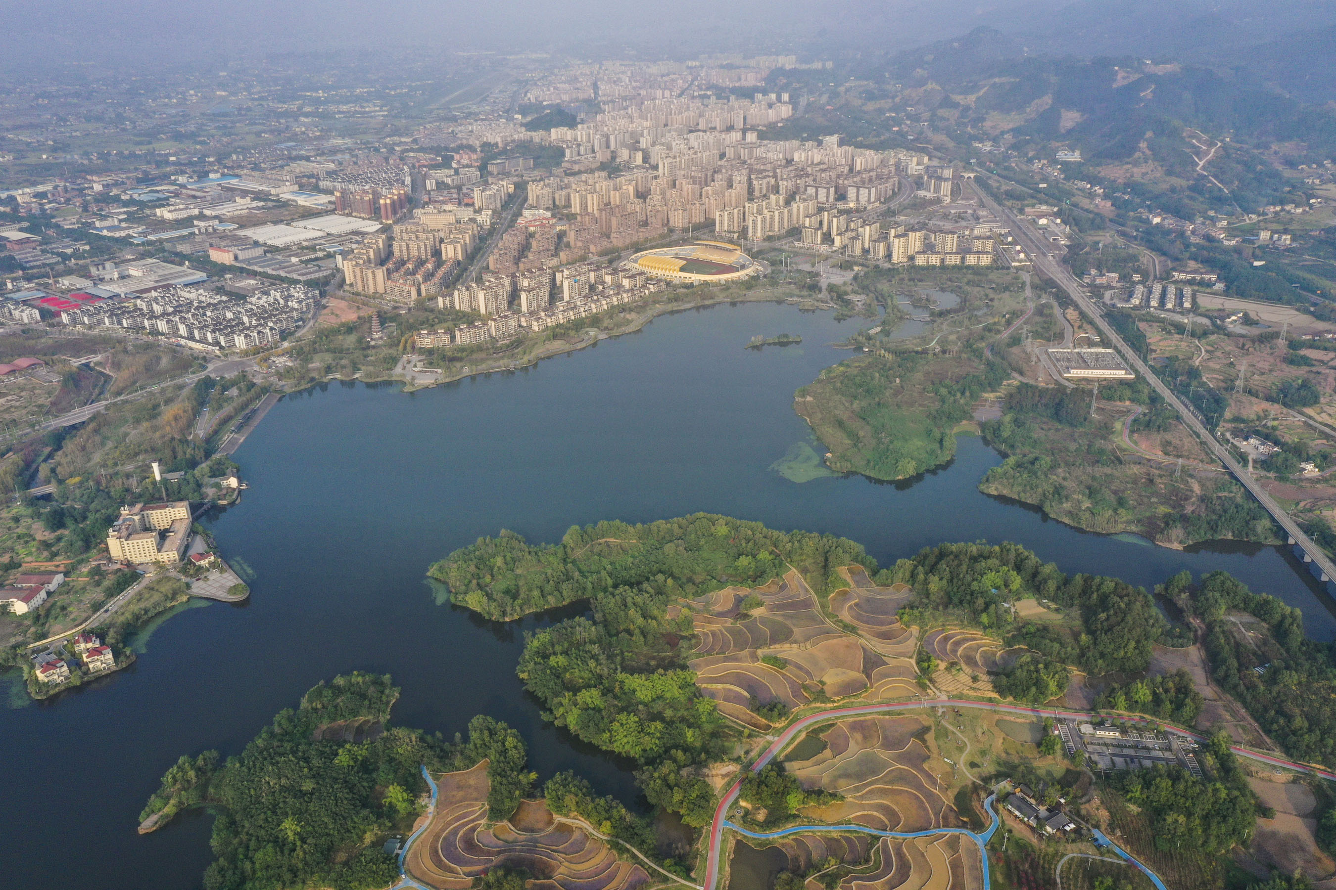 沒有大江大湖為何能成“國際濕地城市”？——重慶市梁平區(qū)探索濕地保護(hù)利用新路徑觀察